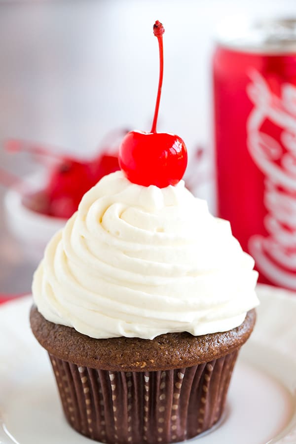 chocolate-cherry-coke-float-cupcakes-16-600